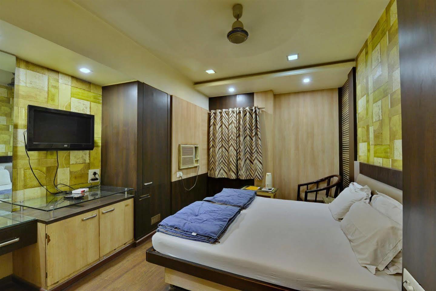 Hotel Kanishka Rāipur Buitenkant foto